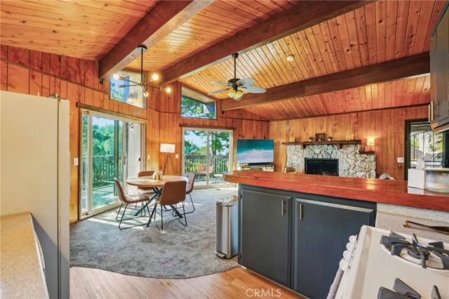 761 W Victoria Court, Lake Arrowhead, CA 92352