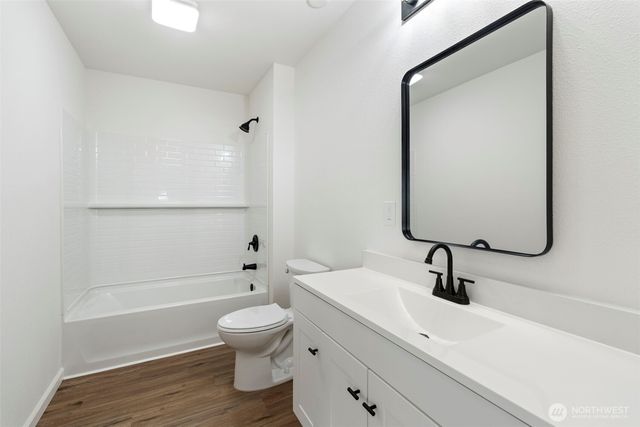 1110 W Walnut, Centralia, WA 98531