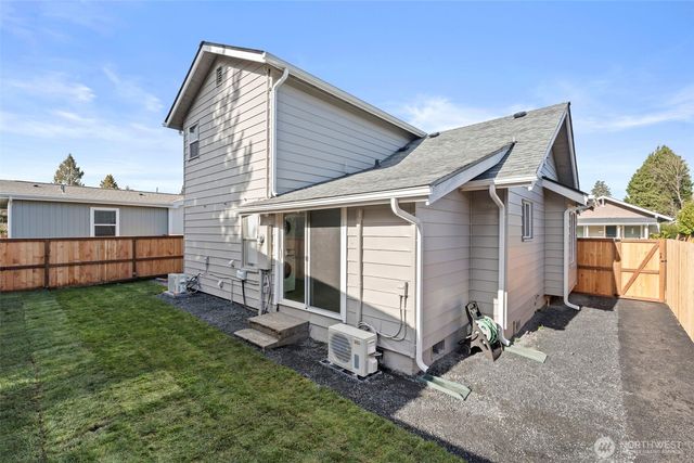 1110 W Walnut, Centralia, WA 98531