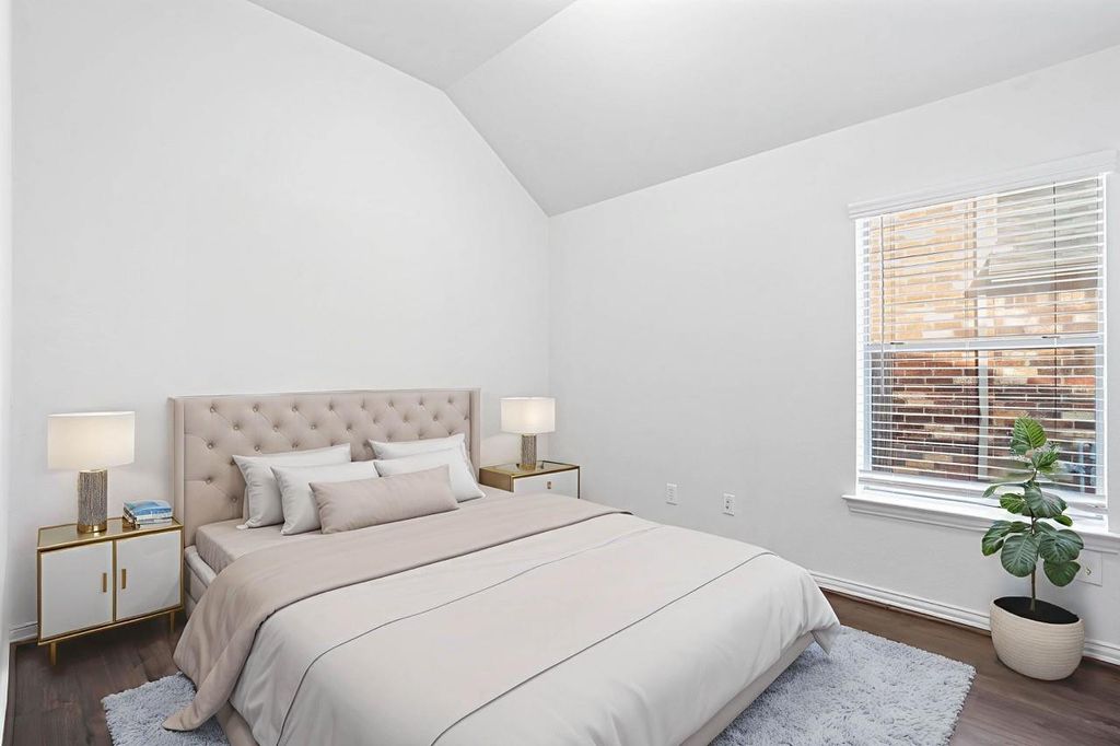 Image 12 of property listing at 4327 Wellington Grove Lane, Katy, TX 77494