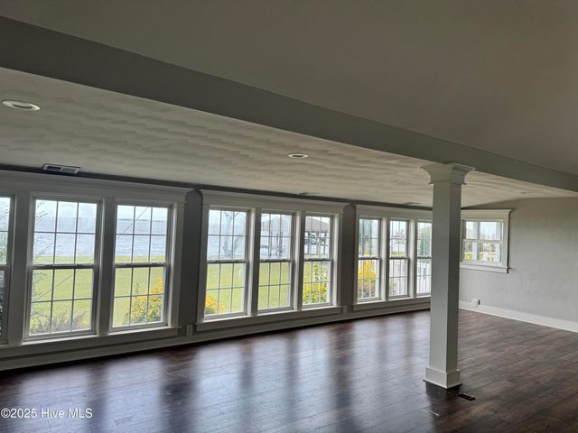 125 Courtney Lane, Moyock, NC 27958