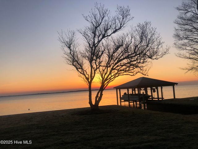 125 Courtney Lane, Moyock, NC 27958