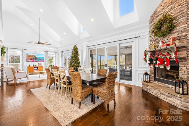 233 Walking Horse Trail, Davidson, NC 28036