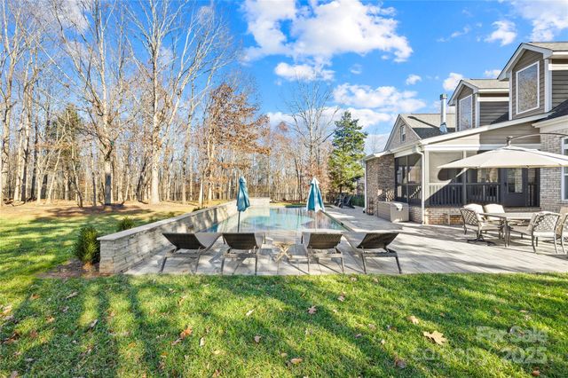 233 Walking Horse Trail, Davidson, NC 28036