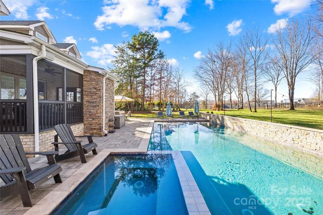 233 Walking Horse Trail, Davidson, NC 28036