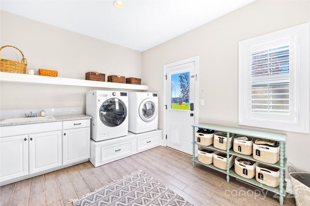 233 Walking Horse Trail, Davidson, NC 28036