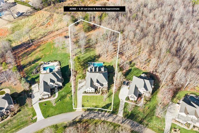 233 Walking Horse Trail, Davidson, NC 28036