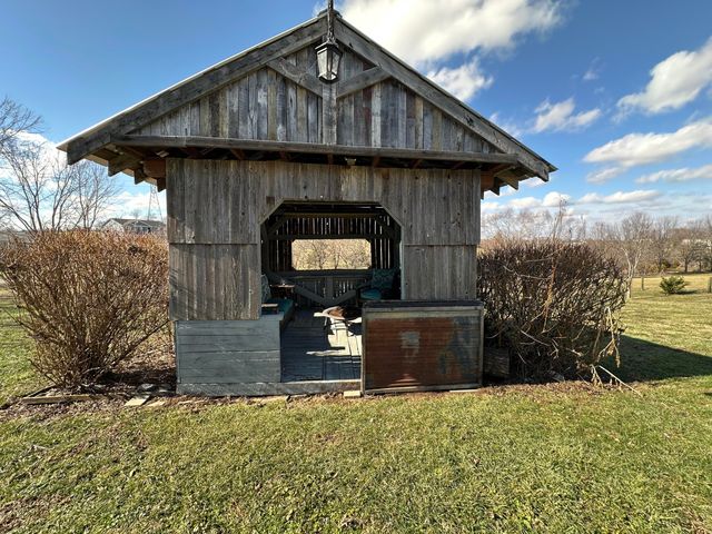 142 Country Lane, Lancaster, KY 40444