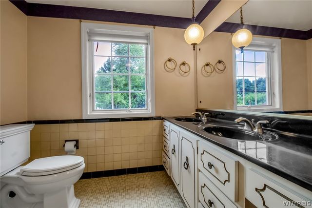 220 High Park Blvd, Amherst, NY 14226