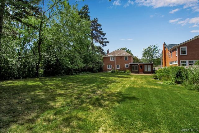 220 High Park Blvd, Amherst, NY 14226