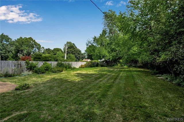 220 High Park Blvd, Amherst, NY 14226