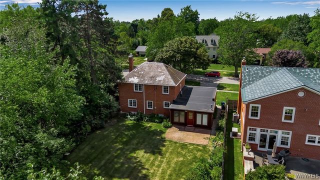 220 High Park Blvd, Amherst, NY 14226