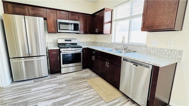 2713 Good Fellows Street, Las Vegas, NV 89135
