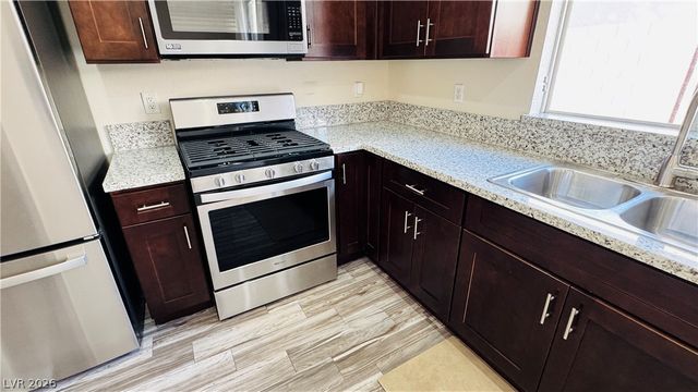 2713 Good Fellows Street, Las Vegas, NV 89135