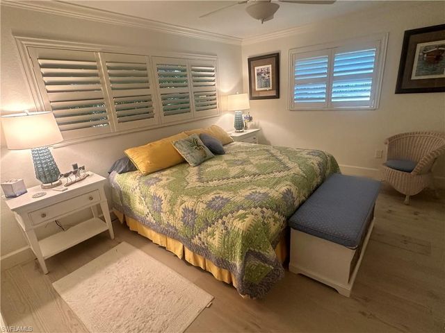 740 Willowhead DR, Naples, FL 34103