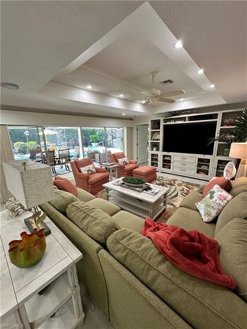 740 Willowhead DR, Naples, FL 34103