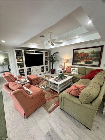 740 Willowhead DR, Naples, FL 34103