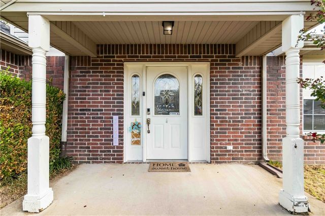 407 Corrie Court, Siloam Springs, AR 72761