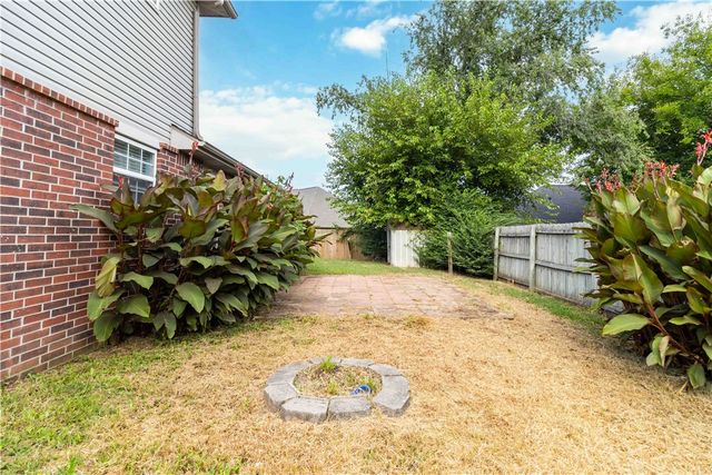 407 Corrie Court, Siloam Springs, AR 72761