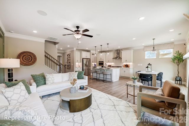 8422 Acadia Parkway, Sherrills Ford, NC 28673