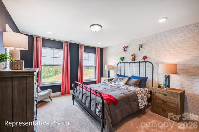 8422 Acadia Parkway, Sherrills Ford, NC 28673