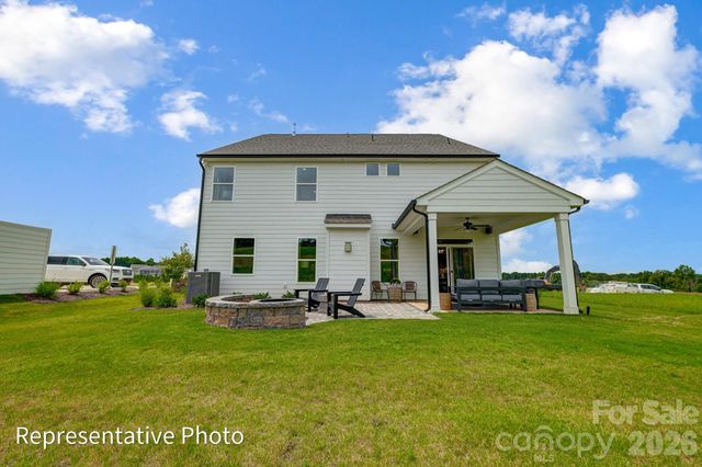 8422 Acadia Parkway, Sherrills Ford, NC 28673