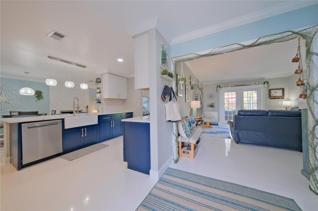 Image 8 of property listing at 1816 82ND STREET NW, Bradenton, FL 34209