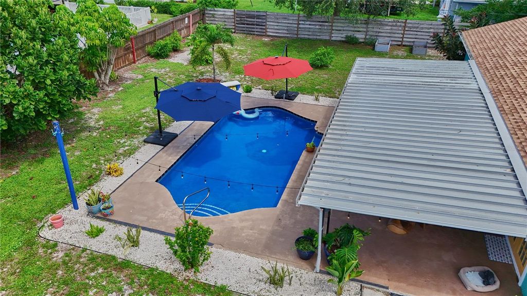 Image 75 of property listing at 1816 82ND STREET NW, Bradenton, FL 34209