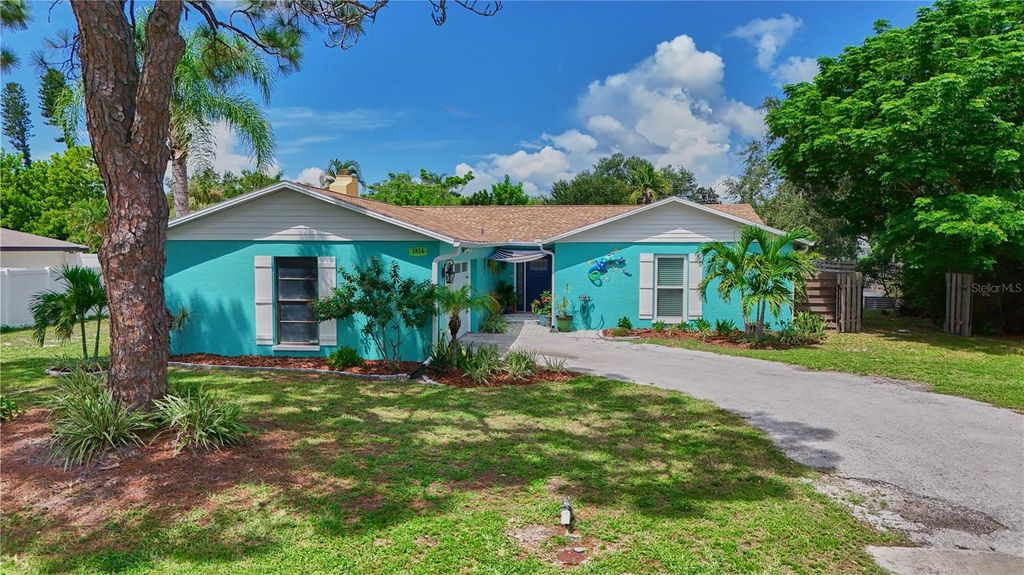 Image 86 of property listing at 1816 82ND STREET NW, Bradenton, FL 34209