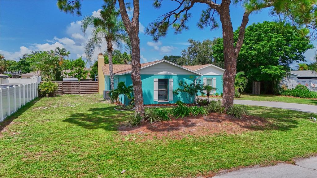 Image 87 of property listing at 1816 82ND STREET NW, Bradenton, FL 34209