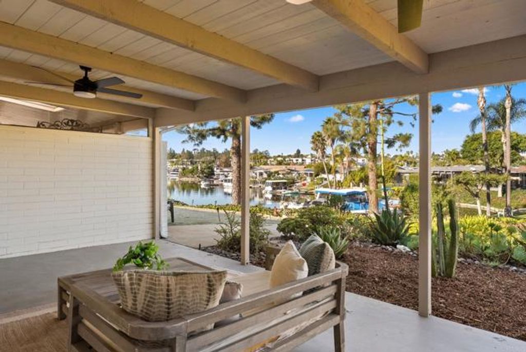 1446 La Linda Drive, San Marcos, CA 92078