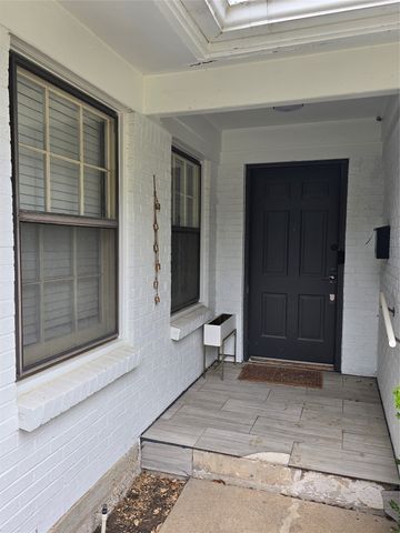 7016 Valhalla Road, Fort Worth, TX 76116