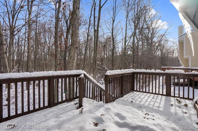 41498 Cornell Drive, Novi, MI 48377