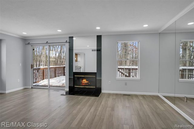 41498 Cornell Drive, Novi, MI 48377