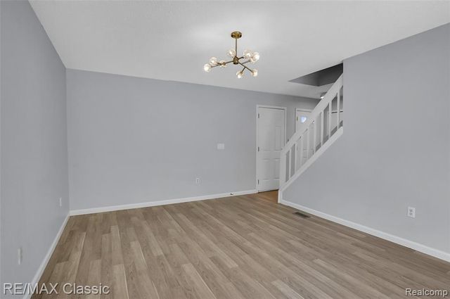 41498 Cornell Drive, Novi, MI 48377