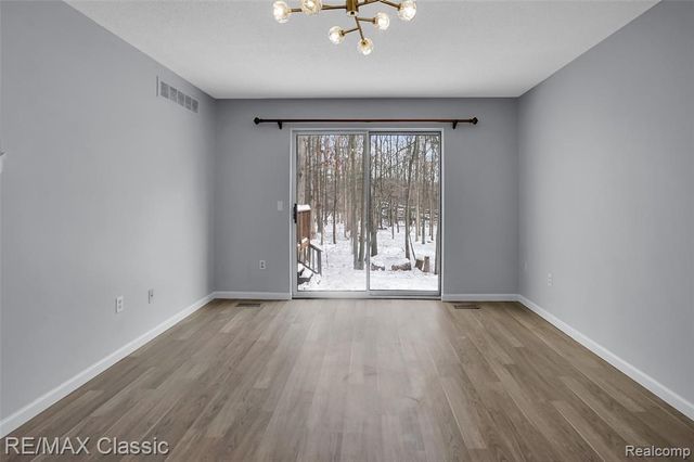 41498 Cornell Drive, Novi, MI 48377