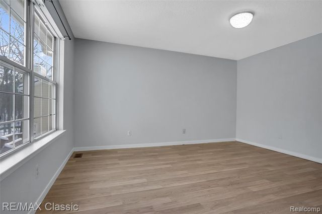 41498 Cornell Drive, Novi, MI 48377