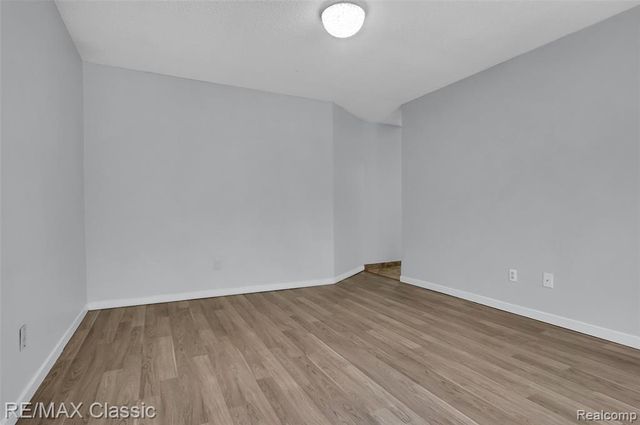 41498 Cornell Drive, Novi, MI 48377