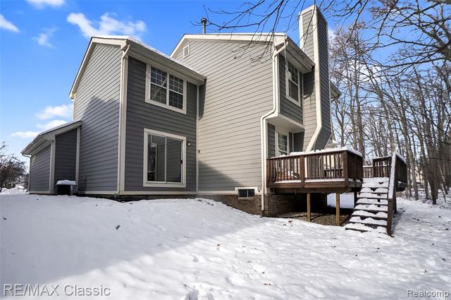 41498 Cornell Drive, Novi, MI 48377