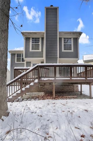 41498 Cornell Drive, Novi, MI 48377