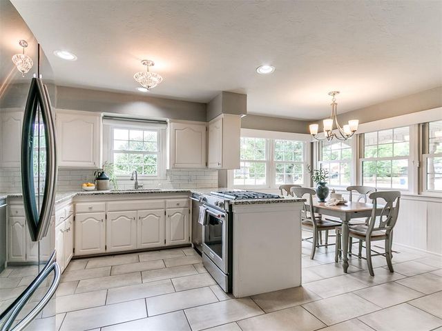 9805 Chesterton Place, The Village, OK 73120
