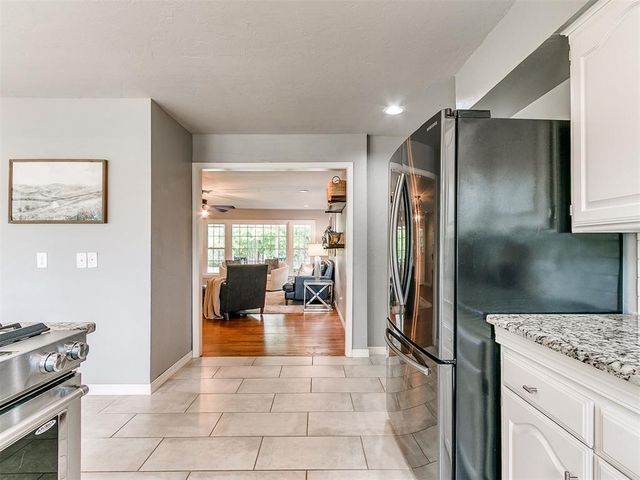 9805 Chesterton Place, The Village, OK 73120