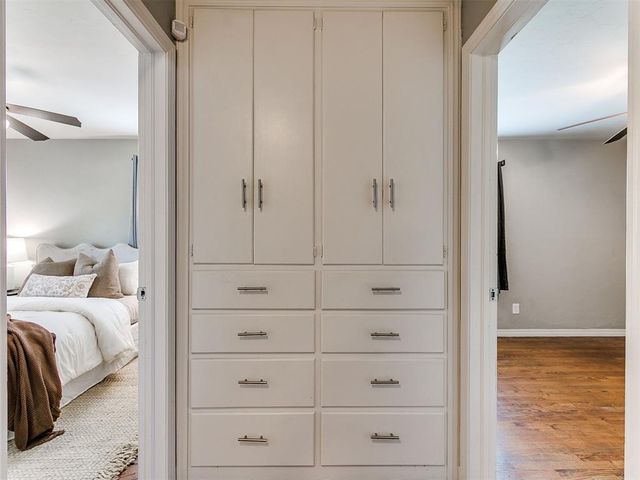 9805 Chesterton Place, The Village, OK 73120
