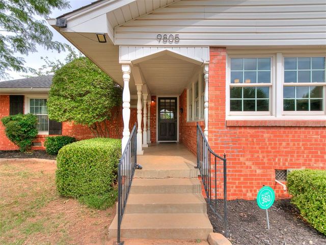 9805 Chesterton Place, The Village, OK 73120