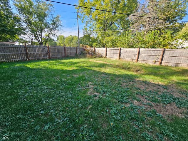 5700 S 100 W, Pendleton, IN 46064