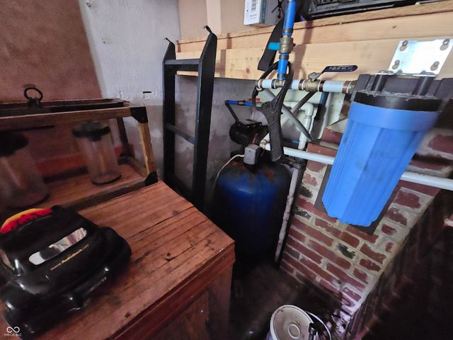 5700 S 100 W, Pendleton, IN 46064