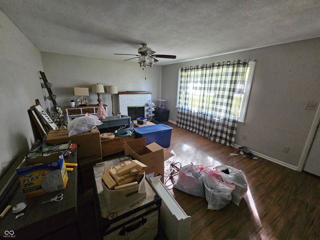 5700 S 100 W, Pendleton, IN 46064