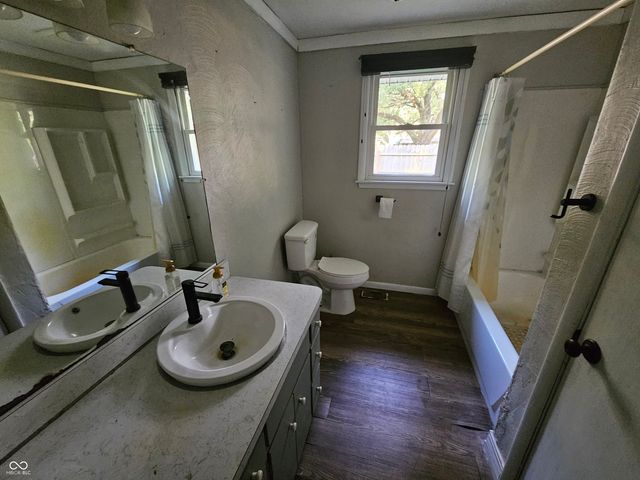 5700 S 100 W, Pendleton, IN 46064