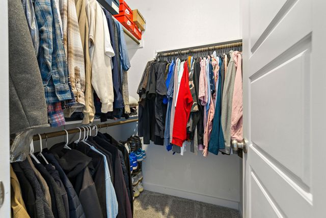 105 Hackberry Branch DR, Hutto, TX 78634