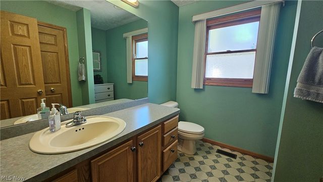 7392 Churchill Square, Mentor, OH 44060